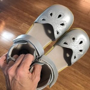 Livie and Luca Size 2 metallic silver